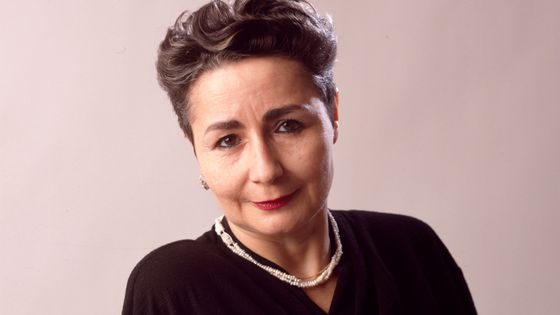 Portrait studio de l'écrivain Leïla Sebbar en 1991, France. ©Getty - Louis MONIER/Gamma-Rapho