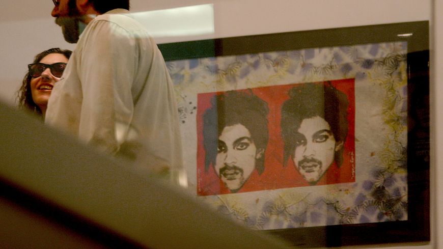 Deux des tableaux de la série Prince, exposés ici en 2003 en Espagne