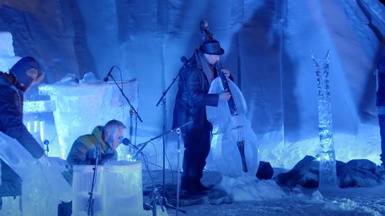 Un concert dans une salle Igloo lors du Ice Music Festival de Norvège, en 2017.