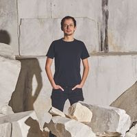 Le compositeur, musicien et producteur, Rone est de retour avec son album intitulé "Rone & Friends" (label : Infiné).