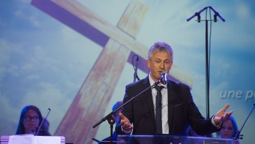 Minorités religieuses : exister malgré tout (3/4) : De Bruxelles à Stockholm : les évangéliques réveillent l’Europe