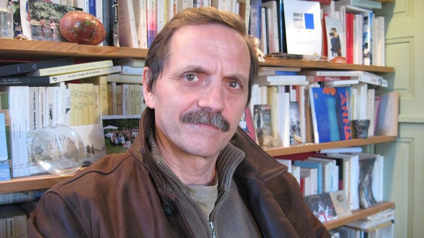 Portrait de Jean-Marie Laclavetine