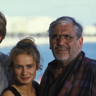 Maurice Pialat, Gérard Depardieu et Sandrine Bonnaire lors de la présentation du film "Sous le soleil de Satan" au Festival de Cannes en 1987