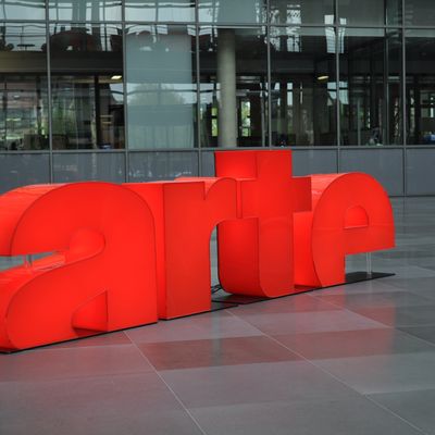 Le logo des 25 ans d'Arte, photographié au siège de la chaîne franco-allemande à Strasbourg, le 16 avril 2017