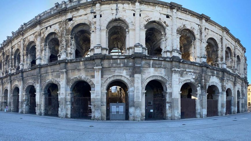 Les arènes de Nîmes.