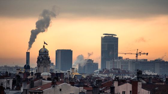La tradition industrielle de la région Auvergne Rhône-Alpes est ancienne, même si dans l’agglomération de Lyon, entre autres, l’industrie a été supplantée par des activités de services. ©AFP - JEFF PACHOUD