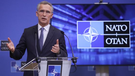 Le secrétaire Général de l'OTAN Jens Stoltenberg à Bruxelles lors d'une réunion des Ministres des affaires étrangères de l'OTAN, le 24 mars 2021. ©AFP - OLIVIER HOSLET /
