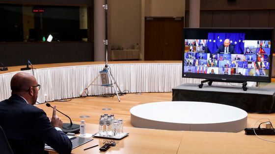 Le président du Conseil européen, Charles Michel, s'exprime lors d'un sommet de l'Union européenne par vidéoconférence dans le bâtiment du Conseil européen à Bruxelles, le 25 mars 2021. ©AFP - YVES HERMAN