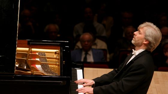 Krystian Zimerman en concert au Carnegie Hall le 18 avril 2005. ©Getty - Hiroyuki Ito