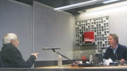 France Musique, studio 361... Le réalisateur Serge Korber & le producteur Benoît Duteurtre (g. à d.)