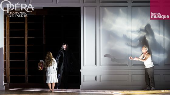 Scène de plateau du Faust de Gounod à l'Opéra de Paris - Monika Rittershaus / OnP