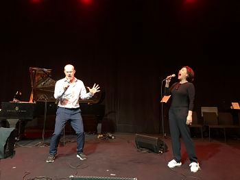 Jasmine Roy, Jérôme Pradon (voix), Daniel Glet (piano)