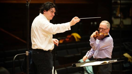 18 mars 2021, Auditorium RF : Cristian Măcelaru, directeur musical de l'ONF & Luc Héry, violon solo ©Radio France - Christophe Abramowitz / RF