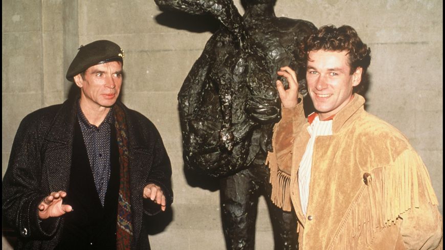 Rudolf Noureev et Patrick Dupond au musée Picasso, à Paris, en 1990.