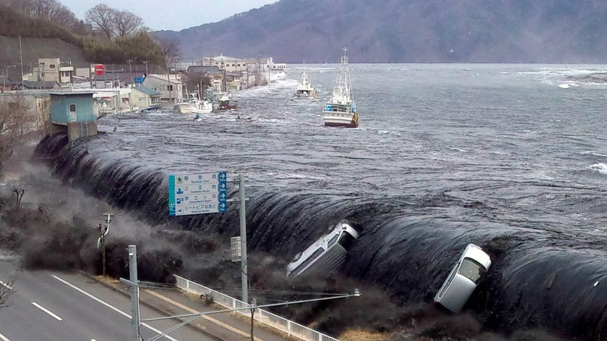 Le tsunami à Miyako, dans le nord-est du Japon, le 11 mars 2011.