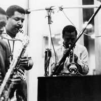 14h30, 2 mars 1959, Studio “the Church” New York, USA : John Coltrane, Cannonball Adderley, Miles Davis, Bill Evans (g. à d.)