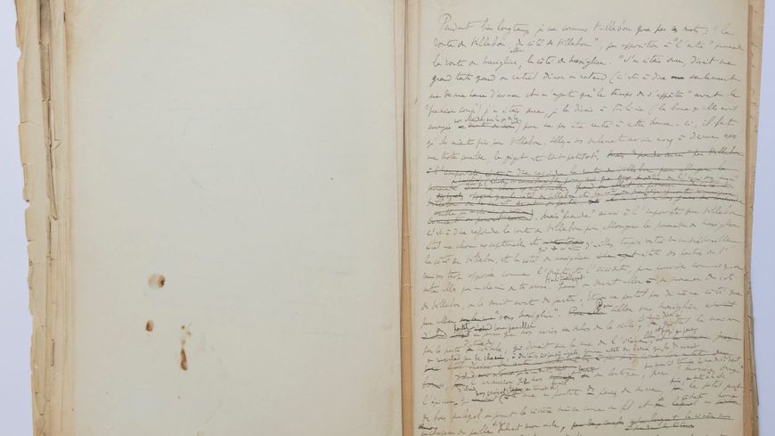 “Peut-être que ces feuillets, dans son esprit, étaient une manière de mettre au net quelque chose qu'il avait déjà commencé. Mais comme il est Proust, ça redevient très vite du brouillon et des pages très raturées” : Nathalie Mauriac Dyer