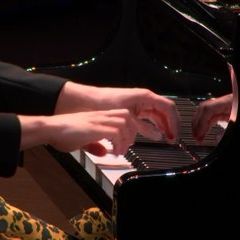 Olivier Messiaen : Petites esquisses d'oiseaux - 1. Le Rouge-gorge (Marie Vermeulin)
