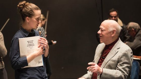 Elena Schwarz et le chef d'orchestre Bernard Haitink au Festival de Lucerne, le 17/03/2016 - Priska Ketterer / Lucerne Festival