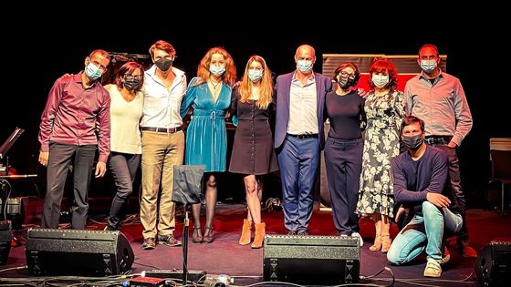 De gauche à droite : Daniel Glet, Isabelle Sajot, Robin Tristan, Roxane Le Texier, Florence Coste, Jérôme Pradon, Jasmine Roy, Sophie Tellier, Laurent Valière, Sinan Bertrand - Maina Salmon