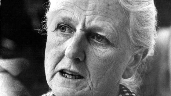 L’économiste John Kenneth Galbraith écrivait à propos de Joan Robinson qu’elle était « une personnalité dominante - et redoutable - de la communauté universitaire anglophone ». ©Getty - The Denver Post