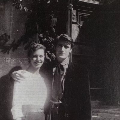 Sylvia Plath et son mari Ted Hughes, en 1956 à Paris