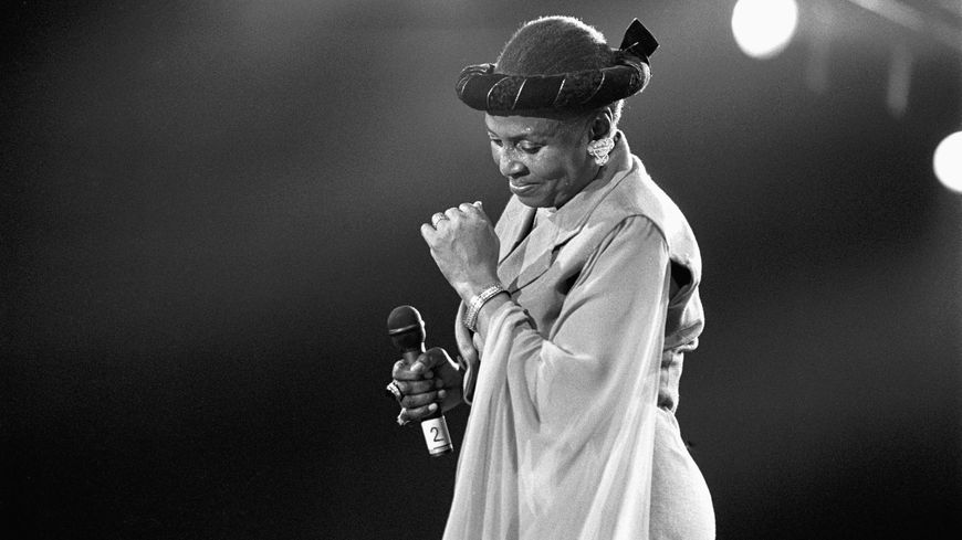 Miriam Makeba en concert en 1989.