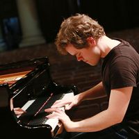 Le pianiste britannique Benjamin Grosvenor lors d'une répétition pour un récital donné St John's Smith Square à Londres, le 4 octobre 2016