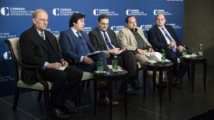 Joseph Bahout.(au centre) lors d’une conférence sur la Syrie au Carnegie Endowment for International Peace à Washington, en 2017.