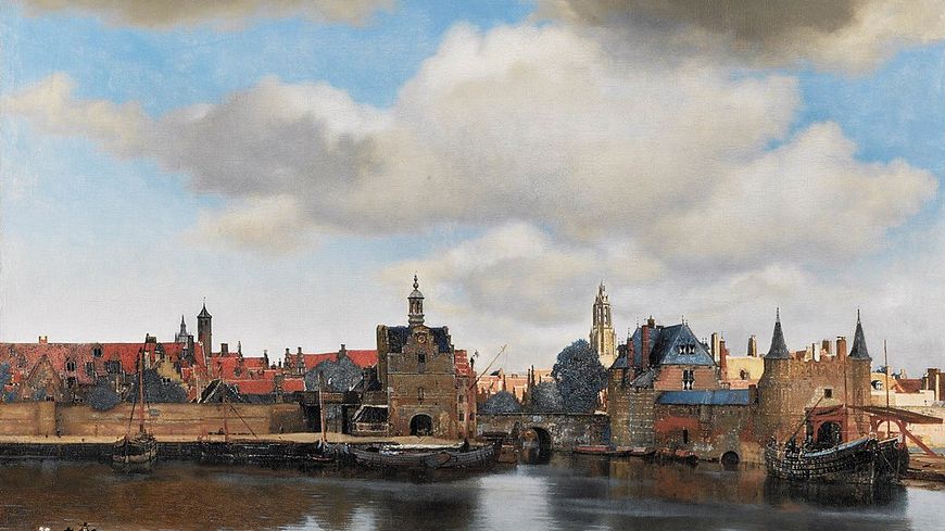 "Vue de Delft (Gezicht op Delft)" de Johannes Vermeer, huile sur toile, entre 1659 et 1660, exposé au Mauritshuis, à La Haye