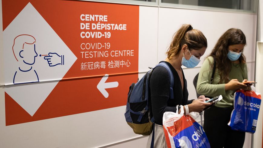 À l'aéroport de Roissy, le 25 avril 2021