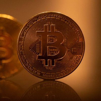 Les Bitcoins (qui ne sont pas du tout des pièces de monnaie) seront peut-être bientôt pris en charge par des cartes bancaires