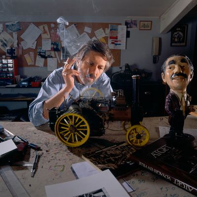 Portrait du dessinateur Jacques Tardi, en 2000