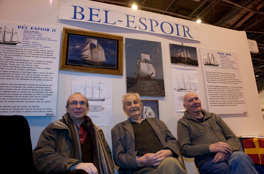 11.12.2013 : Convaincu des vertus et des valeurs de la navigation, le Père Jaouen emmenait naviguer délinquants, toxicomanes ou simples passionnés de la mer depuis 1968 avec les "Bel Espoir I" et II puis le "Rara Avis" à partir de 1973