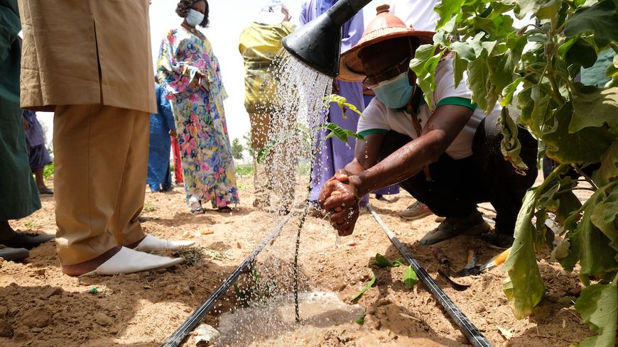 L'eau, véritable trésor dans cette région où pour la trouver il faut creuse à plusieurs centaines de mètres.