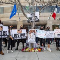 Manifestation à Los Angeles devant le consulat français