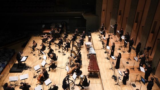 L'Ensemble Intercontemporain et Les Métaboles dirigés par Léo Warynski - EIC