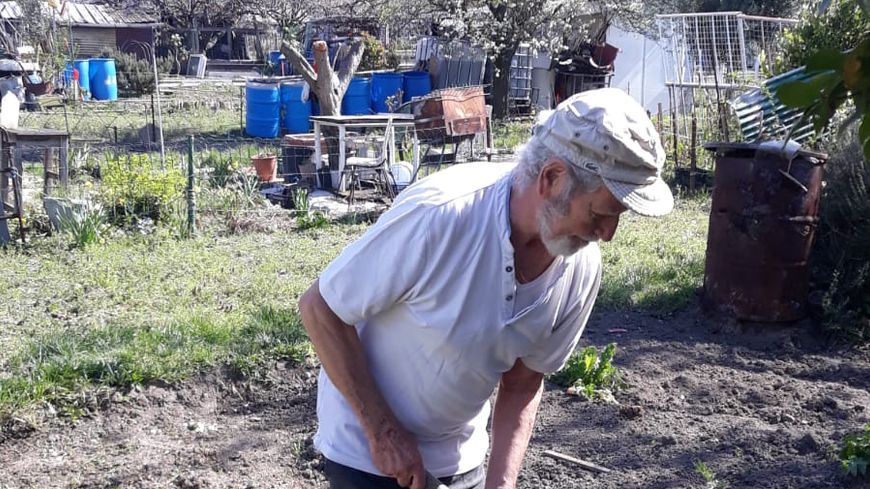 Brahim, jardine aux vertus depuis 30 ans. Aubervilliers (93), avril 2020
