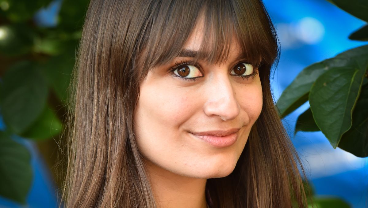 Qui Est La Mère De Clara Luciani Mere De Clara Luciani - Clara Luciani - Extrait générique de l'École de