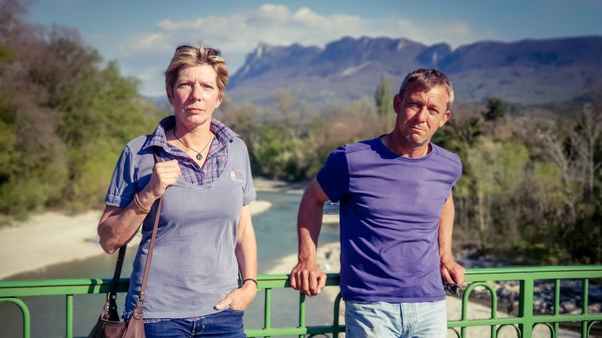 Geraldine Pajeot et Alexis Coutin, éducateurs de rue à l'association Sauvegarde 26