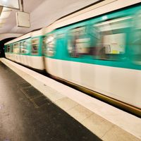 Elargir la gratuité des transports à des villes de plus d’un million d’habitants, notamment à Paris, suscite nombre de controverses