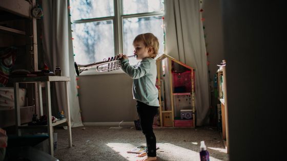 Profiter de ce nouveau confinement et de la fermeture des écoles pour apprendre la musique à vos enfants. Mais comment accompagner son enfant à la pratique musicale ?, ©Getty - Cavan Images