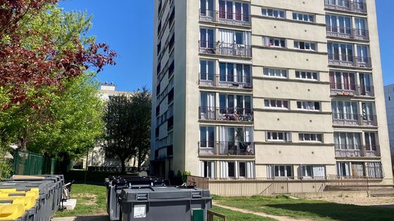 100 000 copropriétés sont considérées comme fragiles en France. Ici la copropriété de l'Orme à Villiers-le-Bel, dans le Val d'Oise, 218 logements. ©Radio France - Claire Chaudière