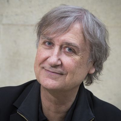 Portrait du dessinateur de presse, caricaturiste et sculpteur Plantu le 4 mai 2017 à Paris.