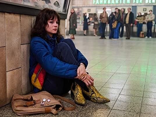 "Moi, Christiane F. " série d’Annette Hess avec Jana McKinnon diffusée sur Amazon Prime Video.