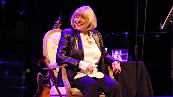 La chanteuse et actrice Marianne Faithfull joue sur la scène du Roundhouse le 2 février 2016 à Londres, en Angleterre. ©Getty - Burak Cingi / Redferns