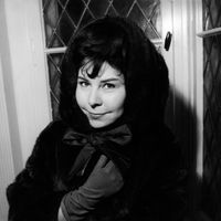 La mezzo-soprano Christa Ludwig (c. 1963)