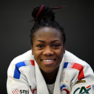 Portrait de Clarisse Agbegnenou, championne de judo, qualifiée pour les JO de Tokyo.