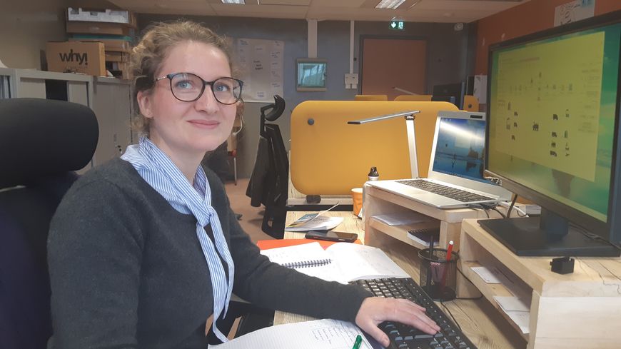 Chloé Murgue est chargée de projet "fret" chez Railcoop.