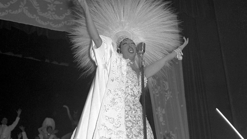 Josephine Baker photographiée le 27 mai 1959 lors d'une répétition d'une revue à l'Olympia, Paris.
